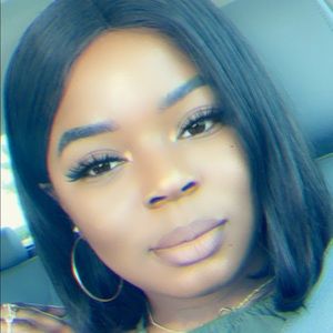 Meet your Posher, Phylicia